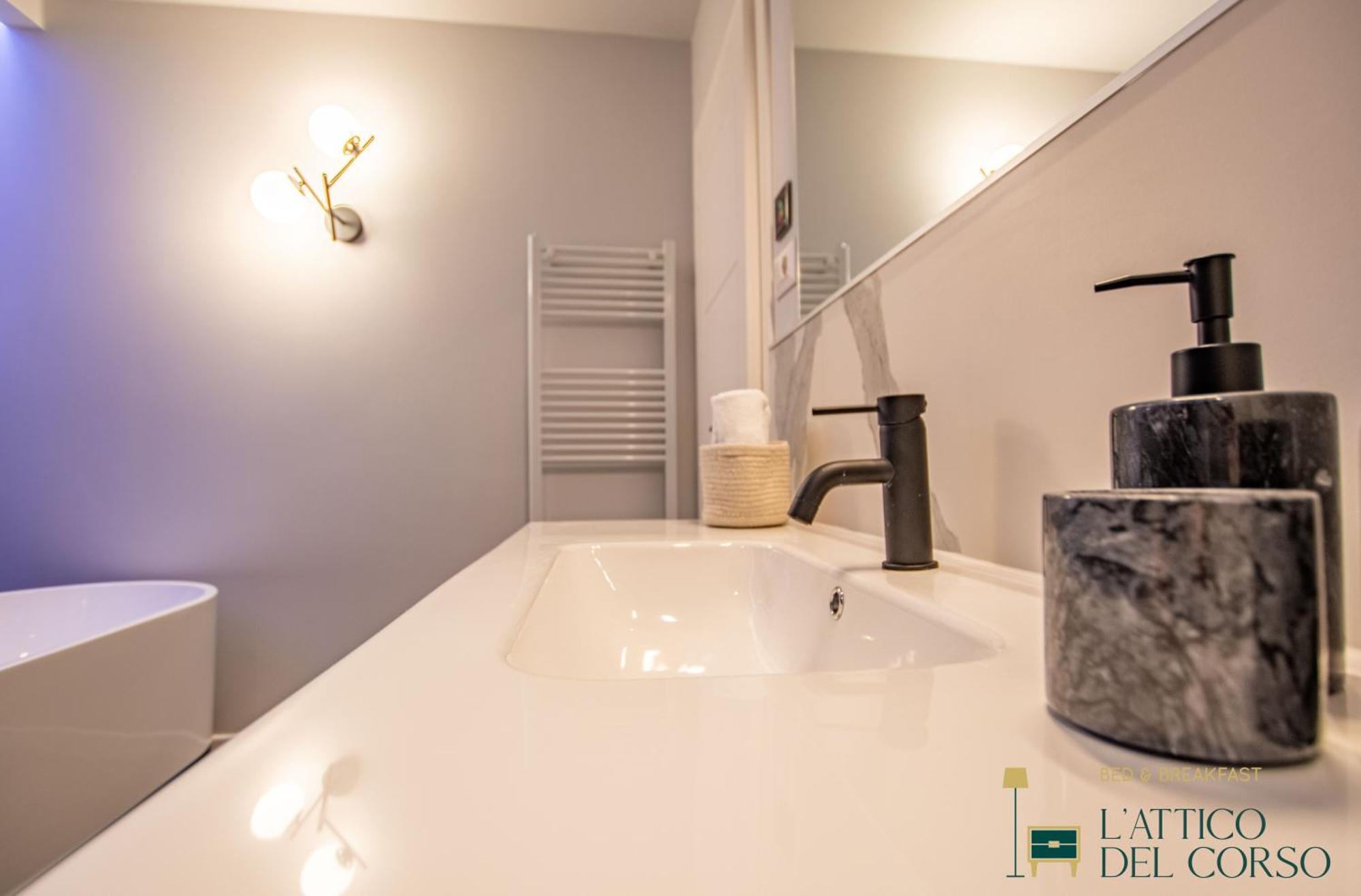 L'Attico Del Corso Apartment Trieste Bagian luar foto