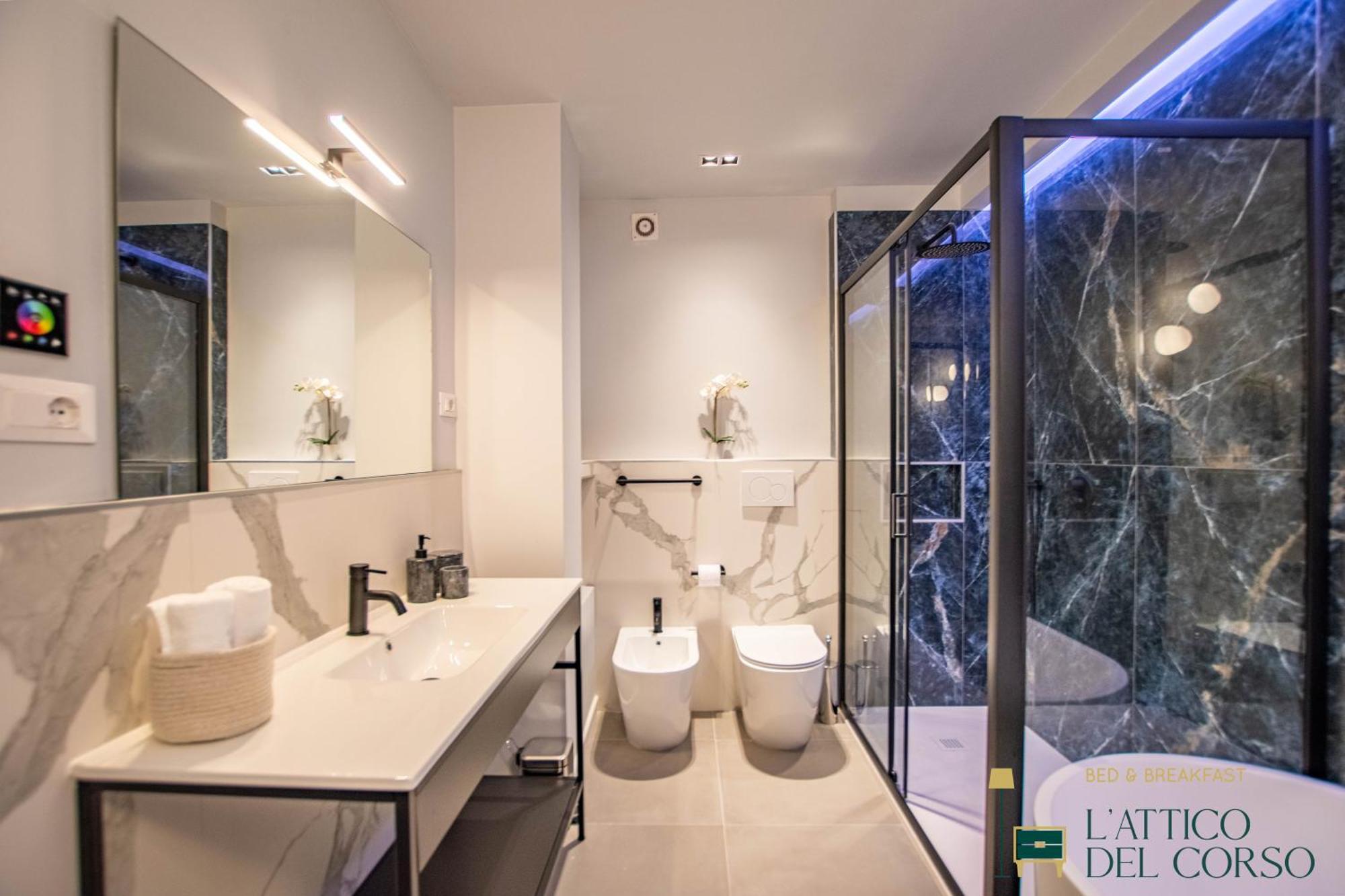 L'Attico Del Corso Apartment Trieste Bagian luar foto